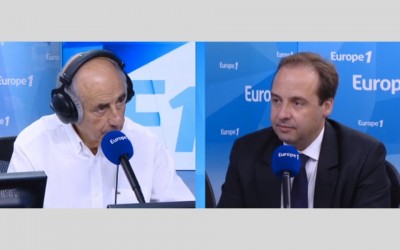 « La Grèce doit sortir de la zone euro. » – iTélé